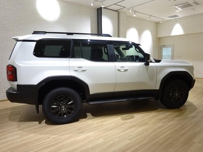 TOYOTA LAND CRUISER 250 - 5