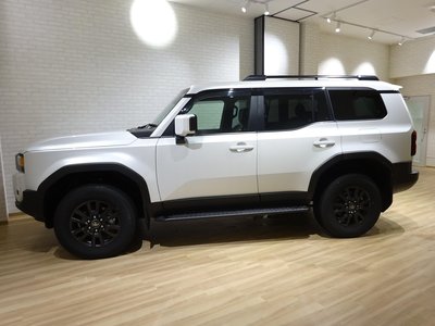 TOYOTA LAND CRUISER 250 - 6