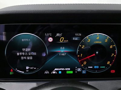 MERCEDES-BENZ E-CLASS - 8