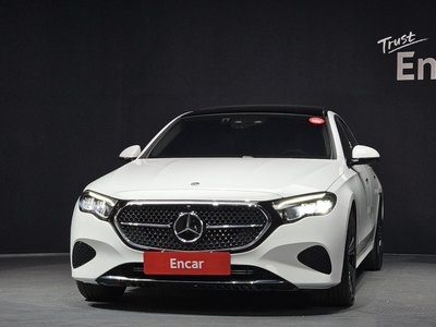 MERCEDES-BENZ E-CLASS - 2