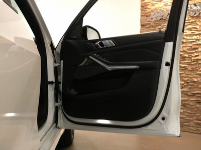 2020 BMW X7 缩略图 56