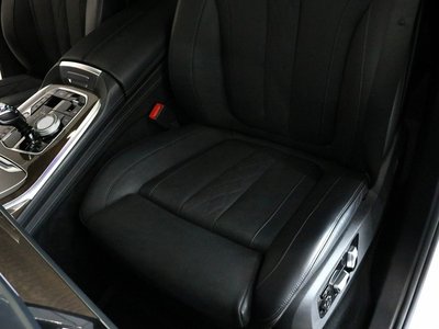 2020 BMW X7 缩略图 33