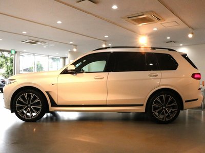 2020 BMW X7 缩略图 28