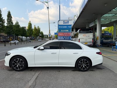 2026 Mercedes-BENZ E-CLASS thumbnail 14