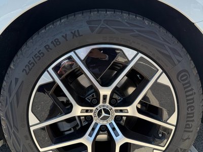 MERCEDES-BENZ E-CLASS - 6