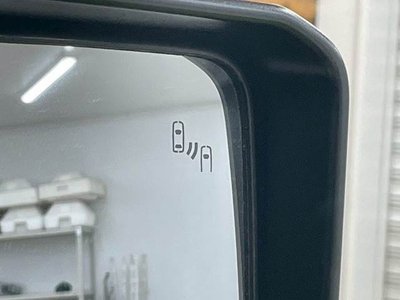 TOYOTA LAND CRUISER 250 - 7