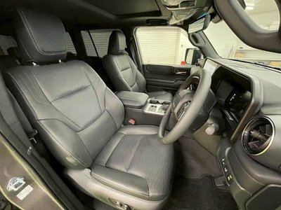 TOYOTA LAND CRUISER 250 - 8