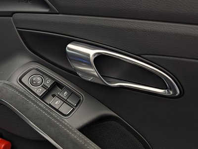 2017 Porsche 911 — миниатюра 33