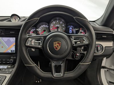 2017 Porsche 911 — миниатюра 16