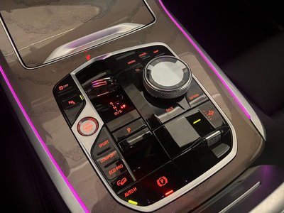 2023 BMW X7 — миниатюра 11