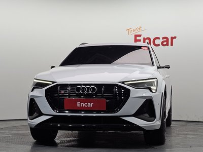 AUDI E-TRON - 2
