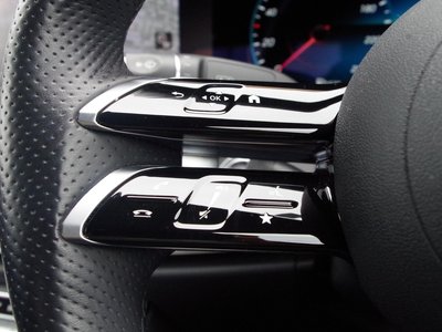 MERCEDES-BENZ E-CLASS - 9
