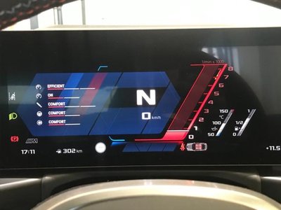 2025 BMW M2 COUPE thumbnail 32