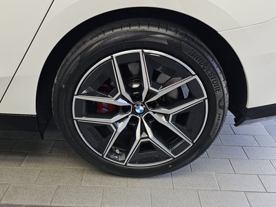 صورة 8 لـ 2025 BMW 5 SERIES