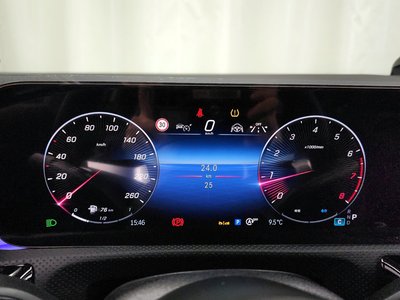 MERCEDES-BENZ CLA - 8