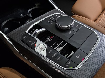 2025 BMW 3 SERIES — фото 9
