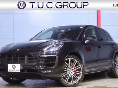 PORSCHE MACAN - 1