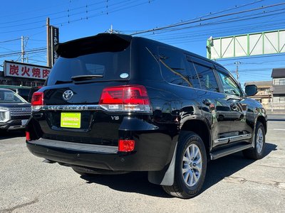 TOYOTA LAND CRUISER 200 - 5