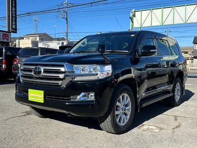 TOYOTA LAND CRUISER 200 - 1