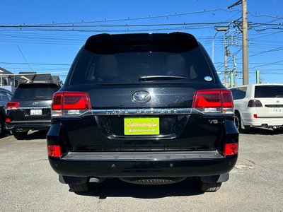 TOYOTA LAND CRUISER 200 - 6