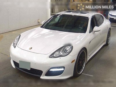 PORSCHE PANAMERA - 4