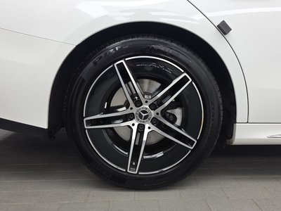 MERCEDES-BENZ E-CLASS - 6