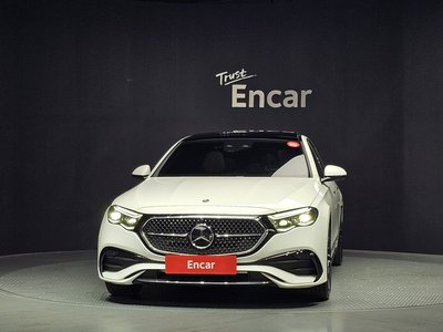 MERCEDES-BENZ E-CLASS - 2