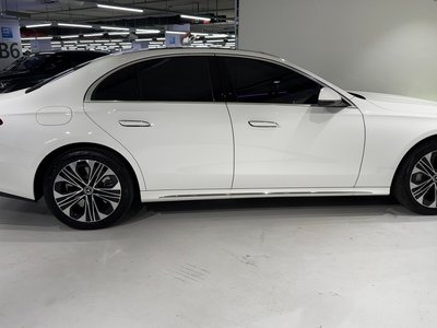 MERCEDES-BENZ E-CLASS - 6