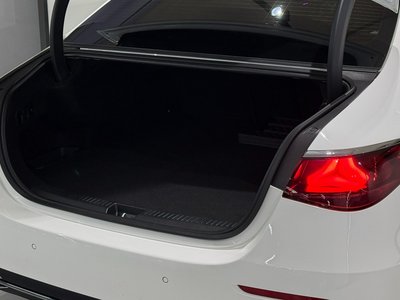 MERCEDES-BENZ E-CLASS - 10