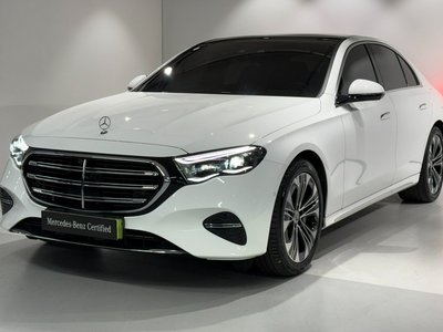 MERCEDES-BENZ E-CLASS - 1
