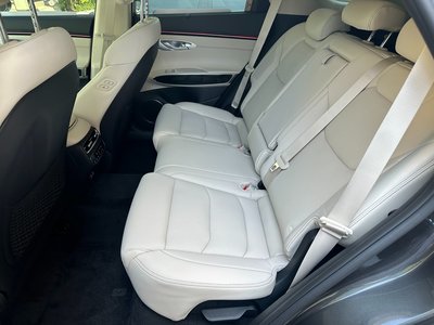 2025 Genesis GV70 — миниатюра 13