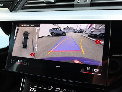 AUDI Q8 SPORTBACK E-TRON - 8