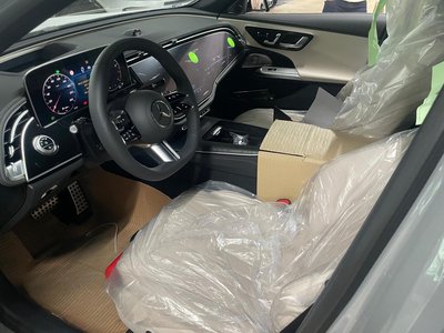 MERCEDES-BENZ E-CLASS - 3