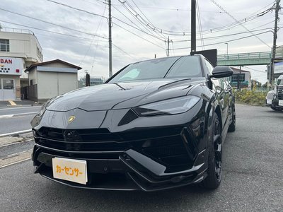 LAMBORGHINI URUS - 1