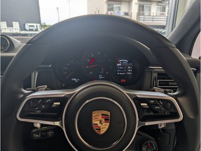 2021 Porsche MACAN thumbnail 14