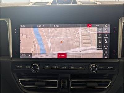 2021 Porsche MACAN thumbnail 19