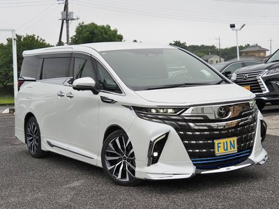 2026 TOYOTA ALPHARD photo 3
