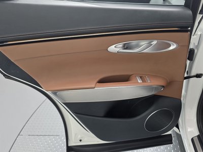 صورة مصغرة 15 لـ 2024 Genesis GV70