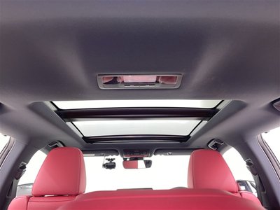 صورة 5 لـ 2022 Lexus RX