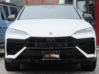 2025 Lamborghini URUS 照片 2