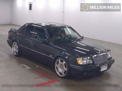 MERCEDES-BENZ E-CLASS - 1