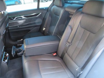 صورة مصغرة 11 لـ 2020 BMW 7 SERIES