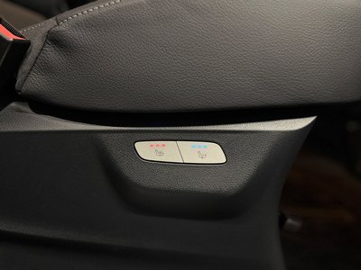 2025 Mercedes-BENZ V-CLASS — миниатюра 23