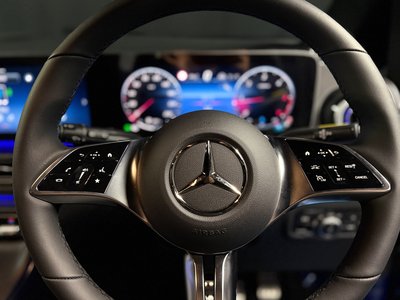 2025 Mercedes-BENZ V-CLASS 照片 10