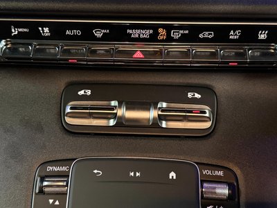 2025 Mercedes-BENZ V-CLASS — миниатюра 12