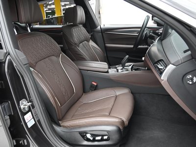 BMW 6 SERIES GT - 10