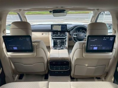 TOYOTA LAND CRUISER - 6