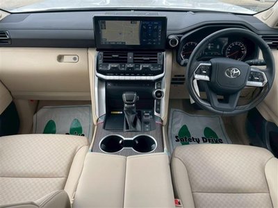 TOYOTA LAND CRUISER - 10