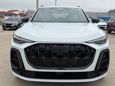2025 AUDI Q5 photo 1