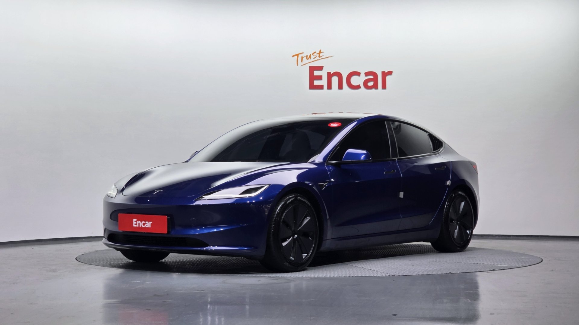 TESLA MODEL 3 - View 1